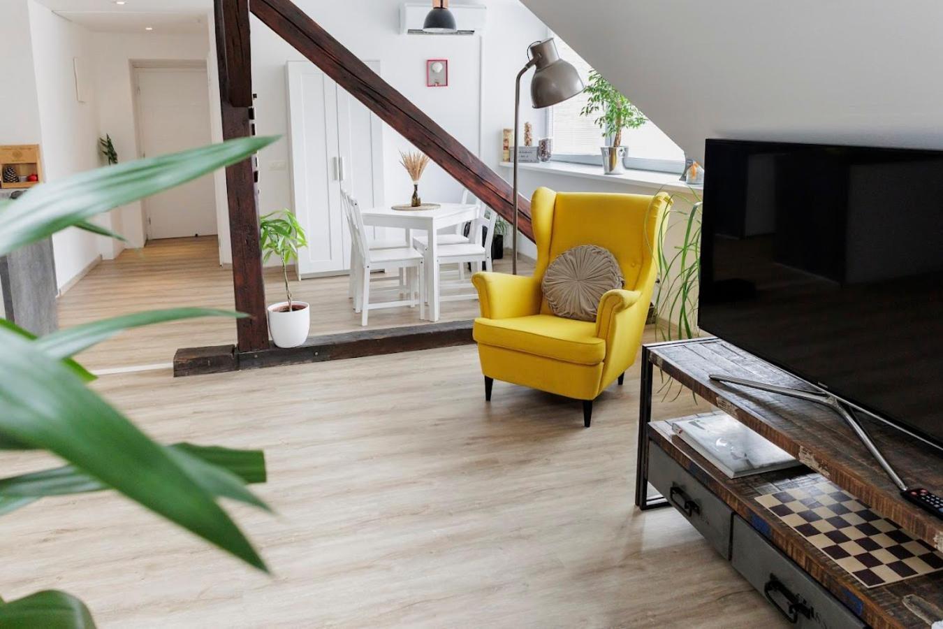 Vip Apartment In Old Town With Free Parking Bratysława Zewnętrze zdjęcie