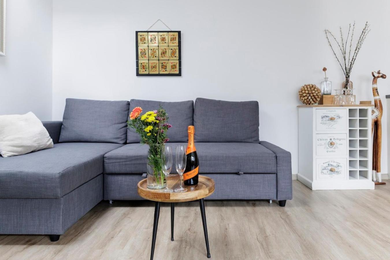 Vip Apartment In Old Town With Free Parking Bratysława Zewnętrze zdjęcie